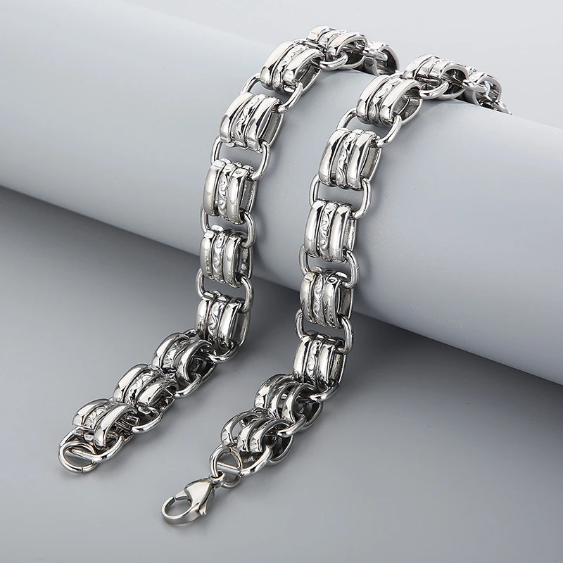 Fashion Geometric Titanium Steel Necklace Stainless Steel Necklaces 2 Fashion Geometric Titanium Steel Necklace Stainless Steel Necklaces - Image 2