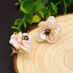 Retro Flower Pearl Plating Inlay Pearl Ear Studs 1 Pair -Deals Glis Jewel Store 1605455360997593088 1