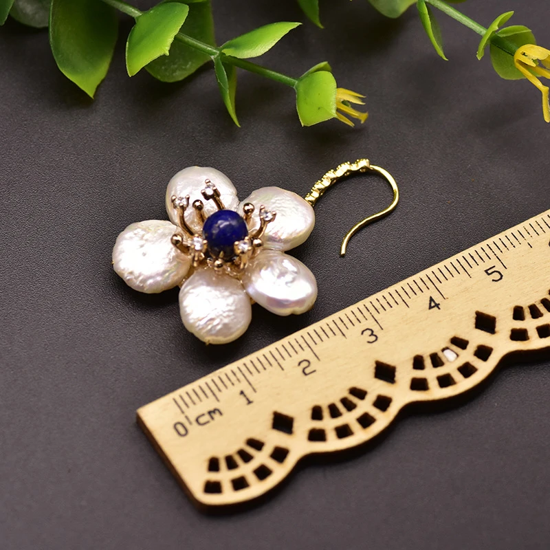 Simple Style Flower Pearl Plating Pearl Zircon Drop Earrings 1 Pair 2 Simple Style Flower Pearl Plating Pearl Zircon Drop Earrings 1 Pair - Image 2