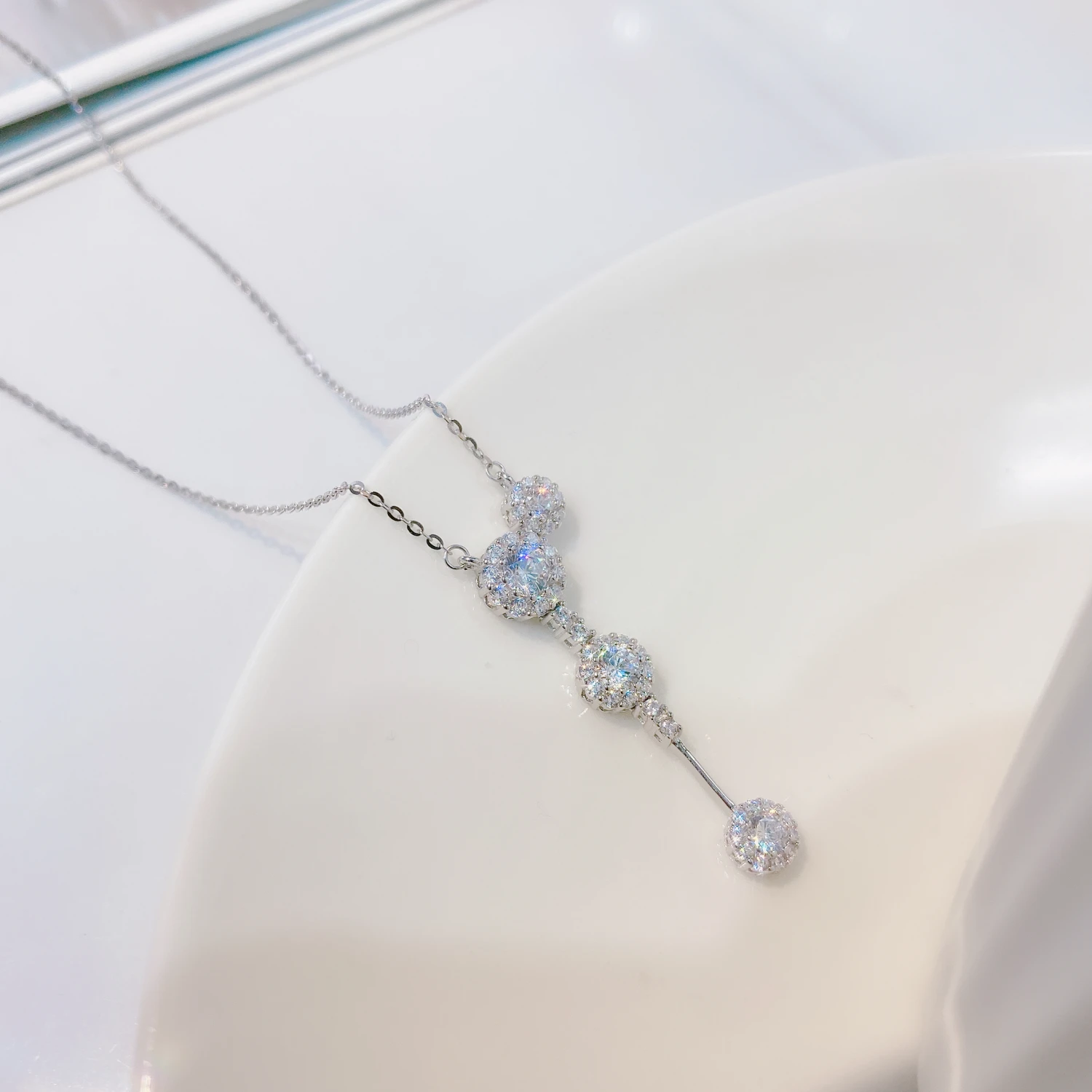 Fashion Classic Style Geometric Sterling Silver Plating Zircon Necklace 1 Piece 1 Fashion Classic Style Geometric Sterling Silver Plating Zircon Necklace 1 Piece