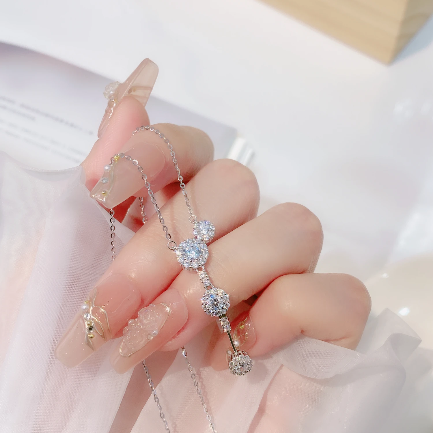 Fashion Classic Style Geometric Sterling Silver Plating Zircon Necklace 1 Piece 3 Fashion Classic Style Geometric Sterling Silver Plating Zircon Necklace 1 Piece - Image 3