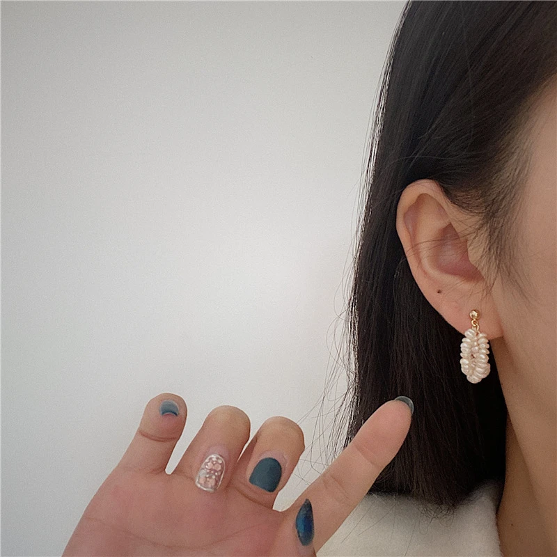 1 Pair Retro Solid Color Freshwater Pearl Beaded Drop Earrings 4 1 Pair Retro Solid Color Freshwater Pearl Beaded Drop Earrings - Image 4