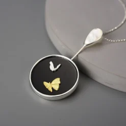 Wholesale Chinoiserie Elegant Water Droplets Butterfly Sterling Silver Inlay Agate Shell Pendant Necklace -Deals Glis Jewel Store 1655525958494588928 1