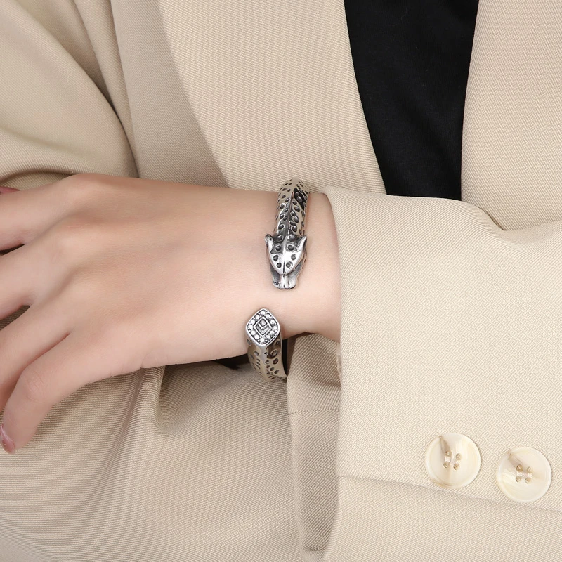 Hip-Hop Snake Titanium Steel Plating Bangle 3 Hip-Hop Snake Titanium Steel Plating Bangle - Image 3