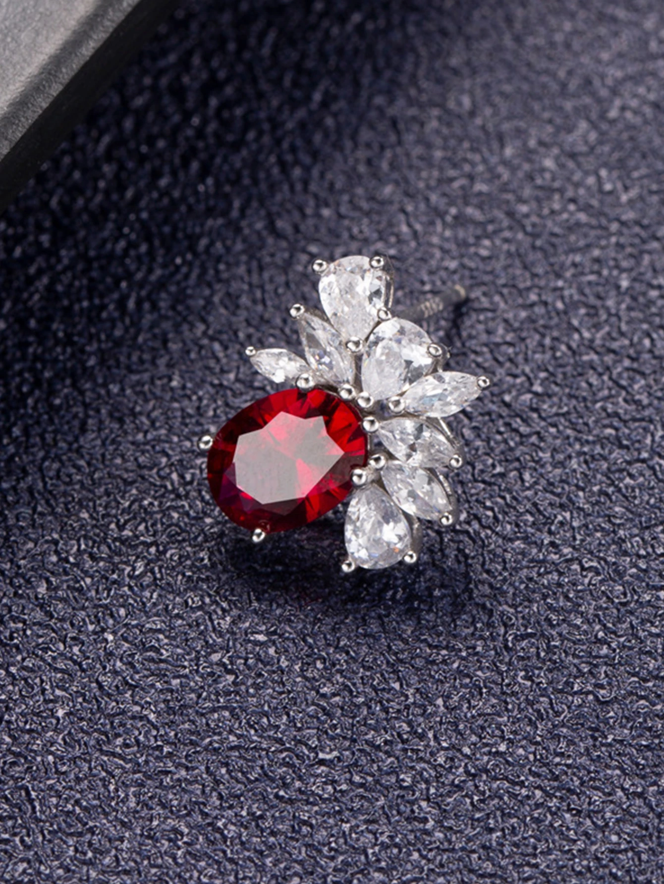 1 Pair Luxurious Queen Shiny Petal Plating Inlay Sterling Silver High Carbon Diamond White Gold Plated Ear Studs 5 1 Pair Luxurious Queen Shiny Petal Plating Inlay Sterling Silver High Carbon Diamond White Gold Plated Ear Studs - Image 5