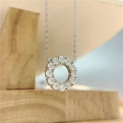 Simple Style Round Sterling Silver Inlay Moissanite Pendant Necklace