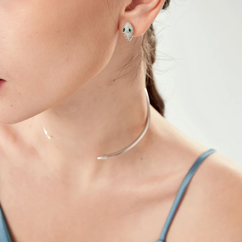 1 Pair Elegant Luxurious Snake Inlay Sterling Silver Zircon White Gold Plated Earrings 1 1 Pair Elegant Luxurious Snake Inlay Sterling Silver Zircon White Gold Plated Earrings