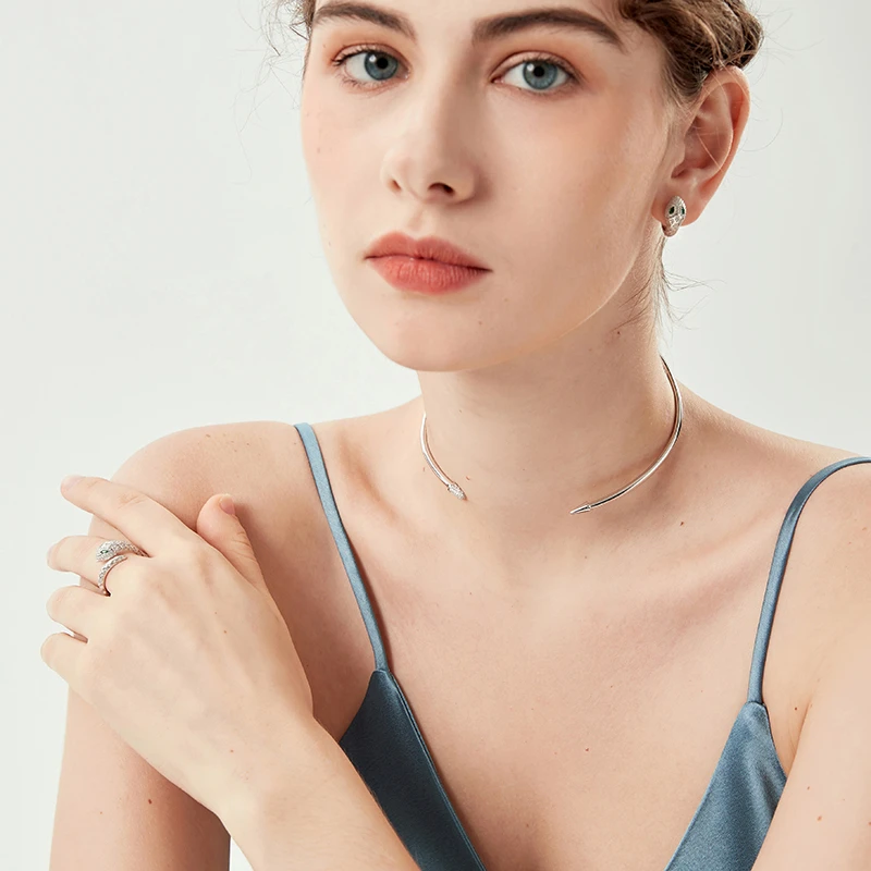 1 Pair Elegant Luxurious Snake Inlay Sterling Silver Zircon White Gold Plated Earrings 4 1 Pair Elegant Luxurious Snake Inlay Sterling Silver Zircon White Gold Plated Earrings - Image 4