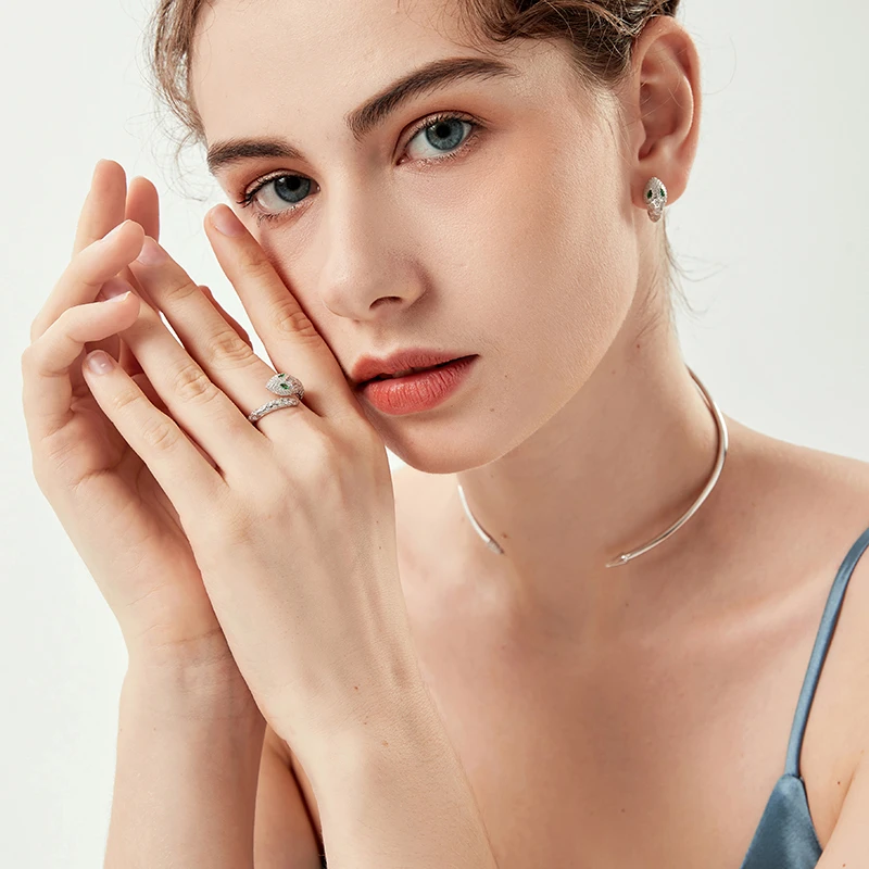 1 Pair Elegant Luxurious Snake Inlay Sterling Silver Zircon White Gold Plated Earrings 2 1 Pair Elegant Luxurious Snake Inlay Sterling Silver Zircon White Gold Plated Earrings - Image 2