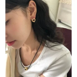 1 Pair Simple Style Heart Shape Plating Sterling Silver Ear Studs -Deals Glis Jewel Store 1666683023434846208