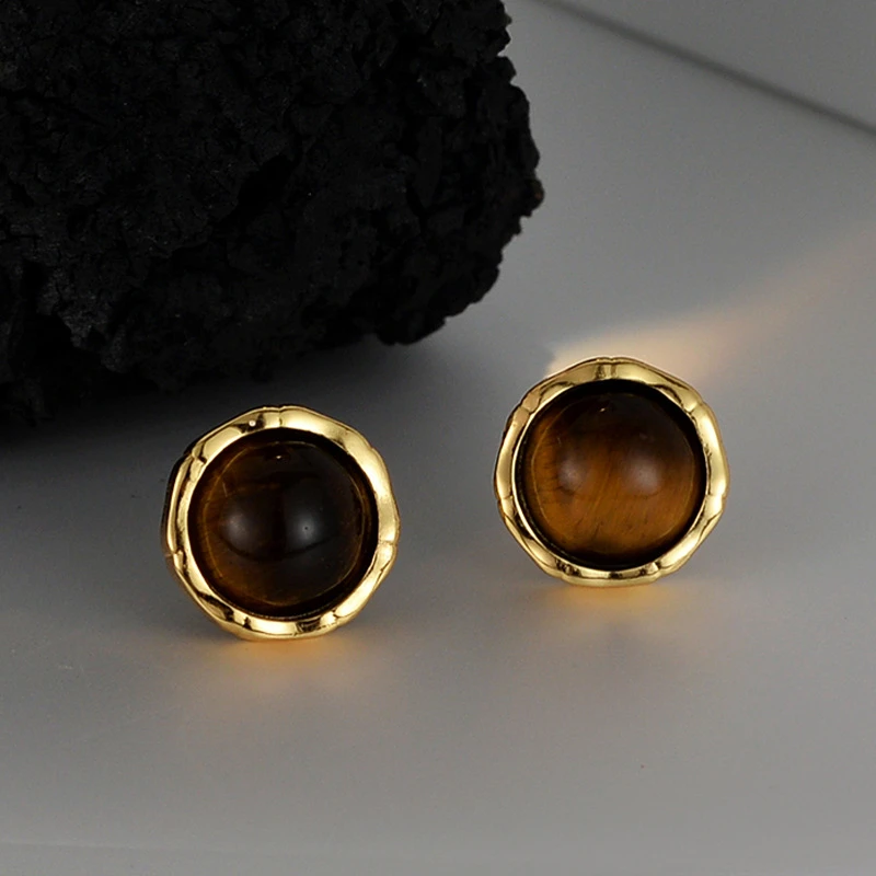 1 Pair Retro Round Inlay Sterling Silver Tiger Tooth Stone Ear Studs 2 1 Pair Retro Round Inlay Sterling Silver Tiger Tooth Stone Ear Studs - Image 2