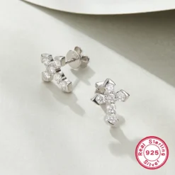 1 Pair Casual Cross Inlay Sterling Silver Moissanite White Gold Plated Ear Studs