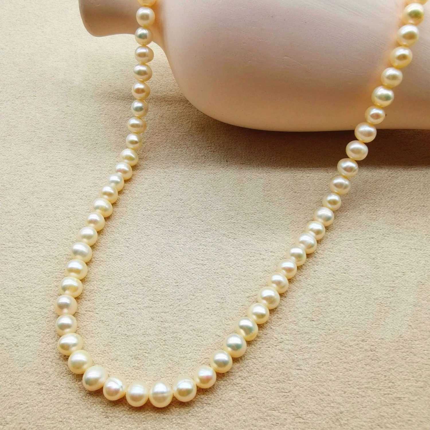 Elegant Simple Style Round Freshwater Pearl Copper Necklace In Bulk 2 Elegant Simple Style Round Freshwater Pearl Copper Necklace In Bulk - Image 2