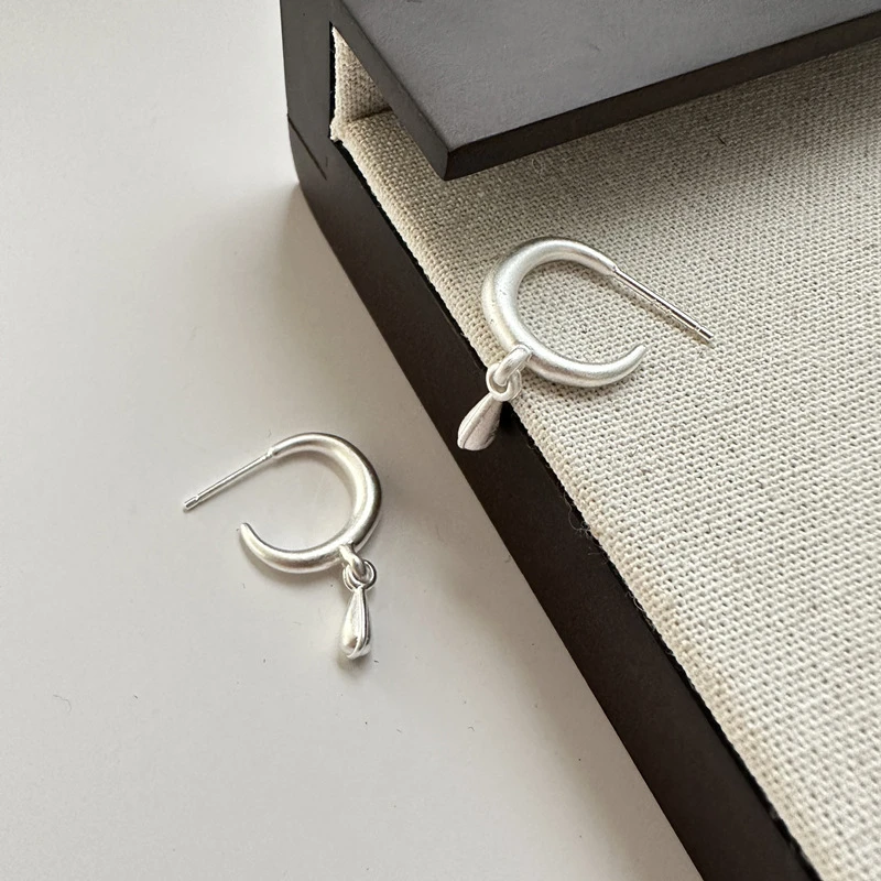 1 Pair Retro Water Droplets Polishing Sterling Silver Earrings 3 1 Pair Retro Water Droplets Polishing Sterling Silver Earrings - Image 3