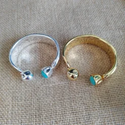 Retro Round Silver Plated Stone Copper Wholesale Bangle