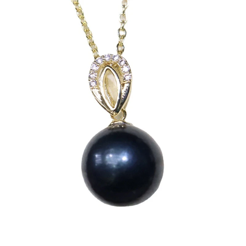 Simple Style Geometric Alloy Freshwater Pearl Pendant Necklace 3 Simple Style Geometric Alloy Freshwater Pearl Pendant Necklace - Image 3